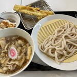 Toukyoukinguudon - きのこ肉汁つけ汁うどん
                      ちくわ天を選択
                      レディースセット
                      1000円