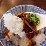 らぁ麺 麦一粒 - 信州産豚チャーシューの佃煮ご飯。