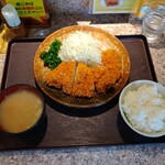 Tonkatsu Kunika - ちきんかつとひれかつ定食