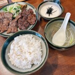 牛タン塩焼 テールスープの店 べこ虎 - 