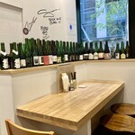 Yellow Ape Craft The Bottle Shop&The Kitchen - テーブル席