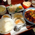 Bishokubou Harupin - 麻婆豆腐・焼き餃子セット