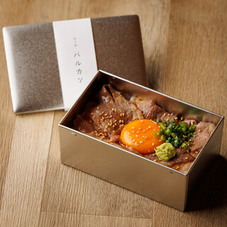 The famous menu is a must-try! A variety of Kyushu cuisine made with carefully selected alcoholic beverages