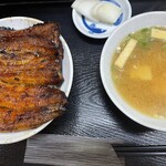 うなぎ 丸富 - うな丼ご飯少なめ