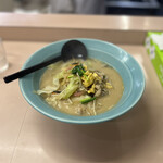 大陸ラーメン - ちゃんぽん 810円