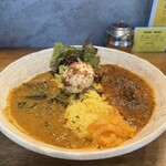 SPICY CURRY 魯珈 - 