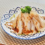 Daitakumon - 豚肉のニンニクソースかけ