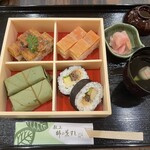 Kakinoha Sushi Tanaka - 味景色