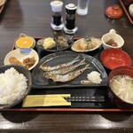 Ranna - らん菜定食　炭火焼魚1200円　家庭料理感満載。