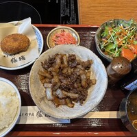 豚捨 KITTE丸の内店 - 