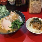 ラーメン 杉田家 - 