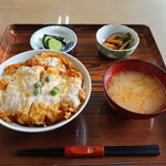 大島食堂 - 料理写真:かつ丼：700円