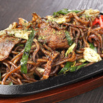 鹿児島県霧島市 塚田農場 - かごしま黒焼きそば