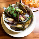 New Zealand mussels steamed in sherry