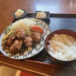 Oshokujidokoro Funari - 唐揚げ定食。