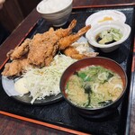 まるちゅう - エビフライと鳥の唐揚げ定食