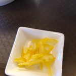 めん処 きよ洲 - 味変用の柚子皮が最高！