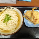 讃岐うどん いわい - うどんひやひや 中、とり天とげそ天