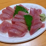 魚弘鮮魚店 - 料理写真:️マグロ￥1000