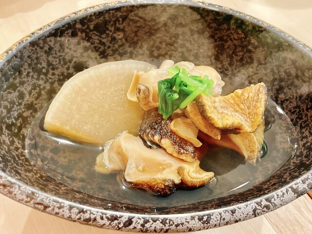 北見で和食やお寿司をカウンターでゆっくりお酒を楽しめるカジュアル寿司割烹　早い時間はコース予約のみ : 山下町一丁目 たつ乃の写真