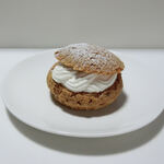 パティスリー アヴァロン - シューアラクレーム