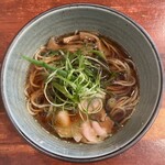 弘雅流製麺 - 日曜日限定の「岡田ブラック」✩.*˚豚清湯が美味しい醤油スープ♡ 好みです！