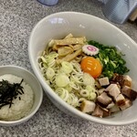 中華そば土屋商店 - 　　　　　　金のまぜそば大盛り　　　　　　　　　　　　　　　　　締めのご飯付き1000円