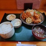 217609739 - から揚げ定食990円