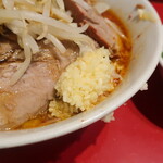 ラーメン二郎 - ニンニク少し