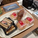 志津屋 京都駅店 - 