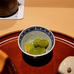 銀座 しのはら - 途中で銀杏