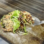 お好み焼き ふじや - 「ねぎ焼き(すじ)」表面にごげ目の入った、お出汁の凝縮された初めて食べた味！めっちゃうまい！