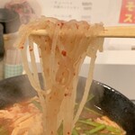 Kara menya - こんにゃく麺、にゅ～～ん！