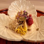 馬車道 大かわ - 無花果とワタリガニの胡麻酢あえ