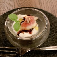 TOKYO Whisky Library - 