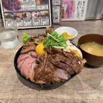 大衆食堂 肉バルスタンド Mamma Pa-Pa! - 