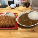 とんかつ檍のカレー屋 いっぺこっぺ - 