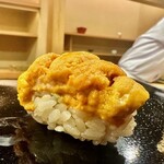 日本橋蛎殻町 すぎた - 2023.8.  蝦夷馬糞海胆