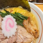 銀座 嚆矢 - 豚骨醤油ラーメン中太麺