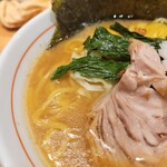 銀座 嚆矢 - 豚骨醤油ラーメン中太麺