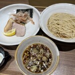 Homemade Ramen 麦苗室町 COREDO室町店 - 