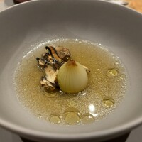 TROIS VISAGES - 軍鶏のコンソメ