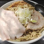 自家製麺 結び  - 料理写真:らーめん特大（950円）