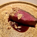 エクアトゥール - 蝦夷鹿のロースト