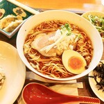 Men Kurama - 醤油ラーメン