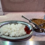 タンドゥール - インドカレーとご飯（850円）