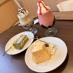 を山茶寮 - シフォンケーキとチーズケーキとバナナシェイクストロベリーシェイク