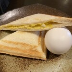 六古窯 - モーニングセット　ホットサンド&ゆで卵