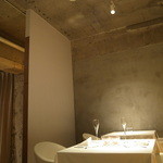 ライラ - 打ちっぱなしなのに柔らかさを感じます。