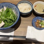 アジア食堂 新嘉坡鶏飯 三井アウトレットパーク 横浜ベイサイド店 - 